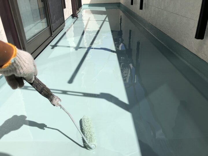 ウレタン防水上塗り(2層目)