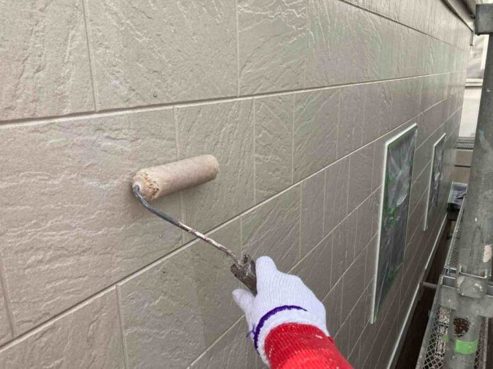 外壁塗装 下塗り 施工状況