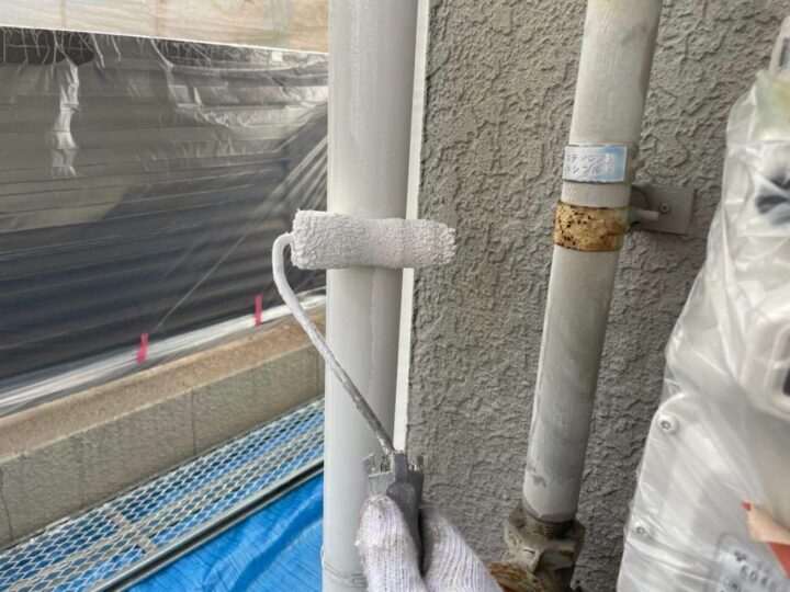 雨樋塗装 下塗り