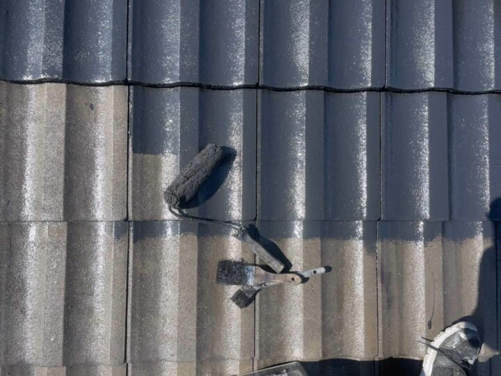 屋根塗装 中塗り