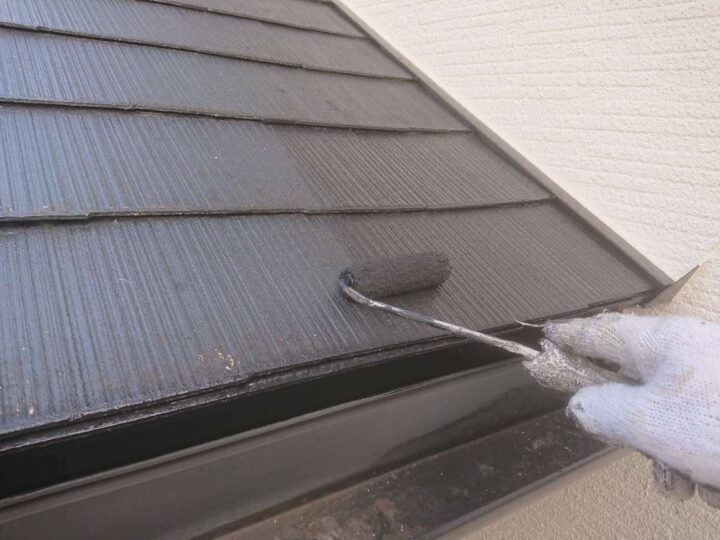 屋根塗装 中塗り