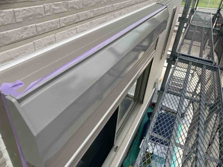 シャッターBOX下塗り