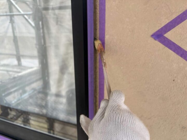 サッシ廻りシーリング (プライマー塗布)