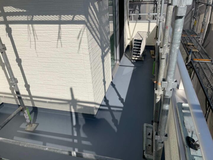 ベランダ 防水塗装 2回目完了