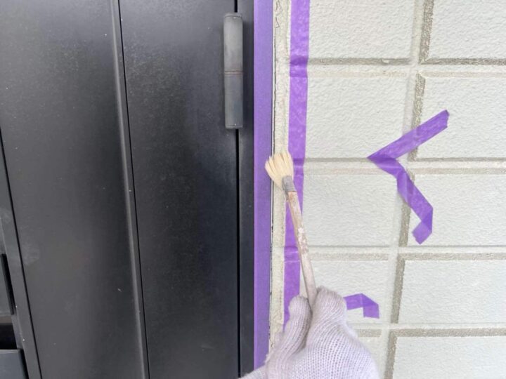 サッシ廻りシーリング (プライマー塗布)