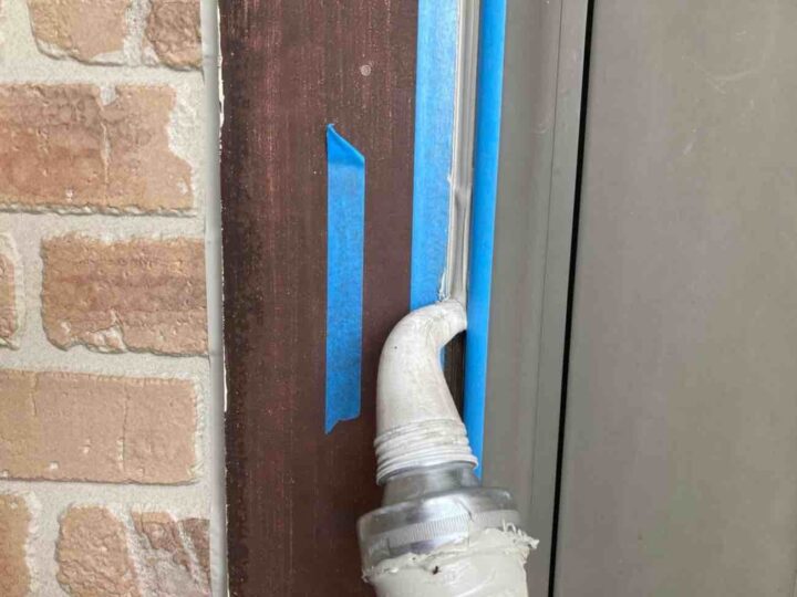 サッシ廻りシーリング (材料充填)