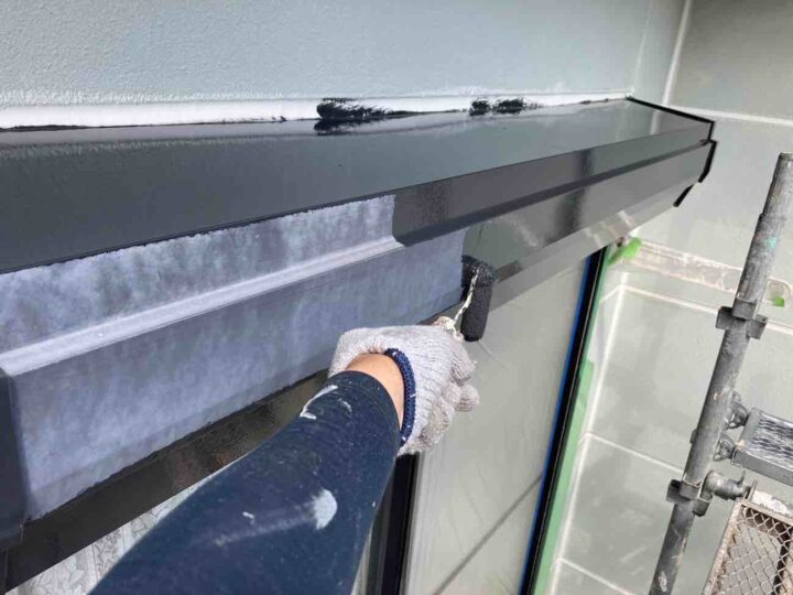 シャッターボックス 上塗り1回