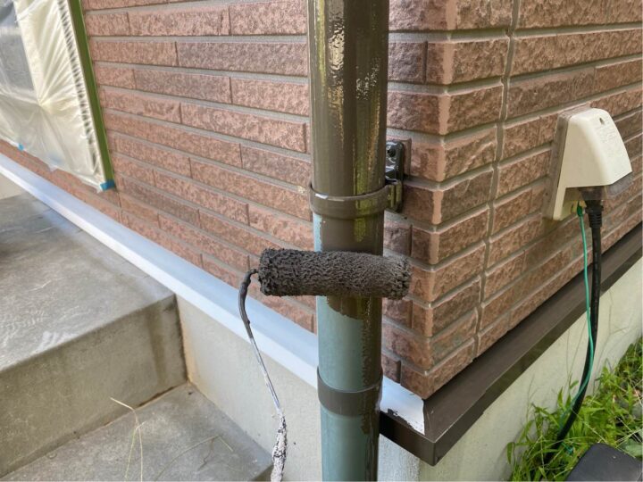 縦樋 上塗り1回目