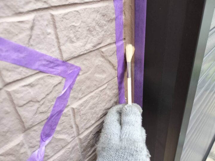 サッシ廻りシーリング (プライマー塗布)