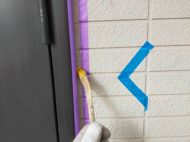 サッシ廻りシーリング (プライマー塗布)