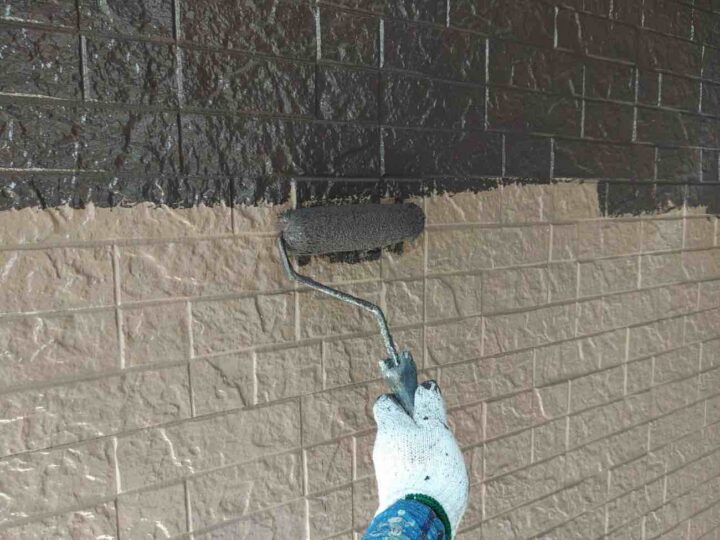 外壁塗装 中塗り