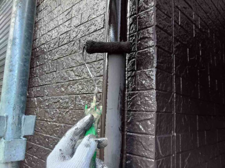 竪樋 上塗り1回目