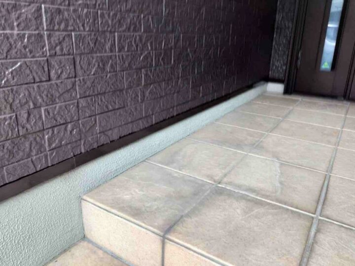 土台水切り 上塗り2回目施工後