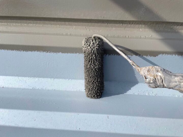 屋根塗装 中塗り