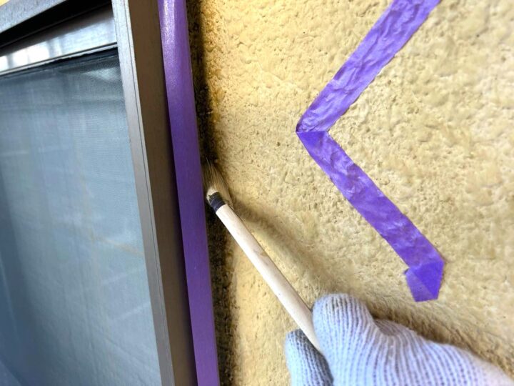 サッシ廻りシーリング (プライマー塗布)