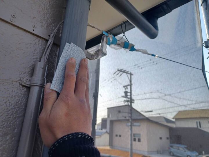 竪樋 ケレン作業