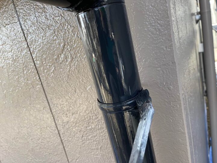 竪樋 上塗り1回目