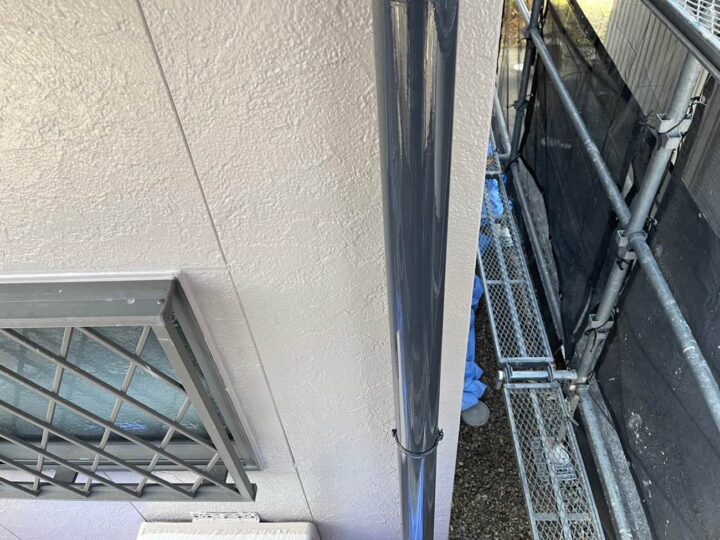 竪樋 上塗り2回目