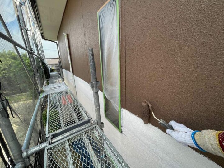 外壁塗装 1F中塗り