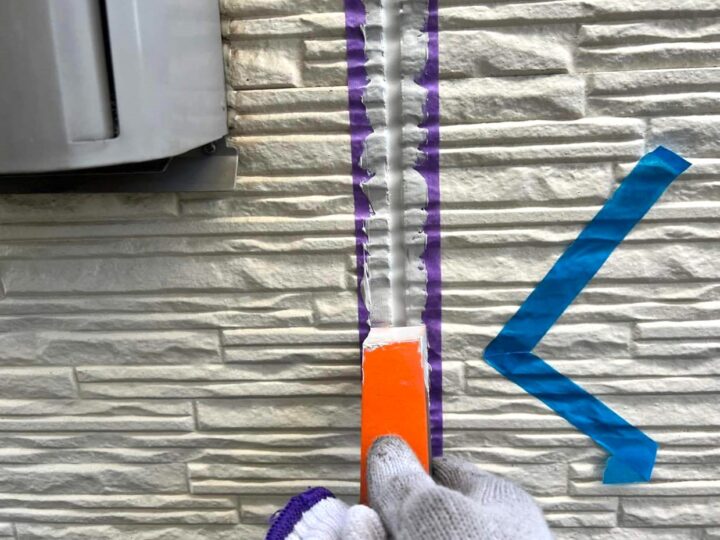 外壁 目地シーリング(ヘラ仕上げ)