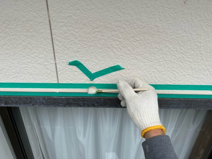 サッシ廻りシーリング (プライマー塗布)