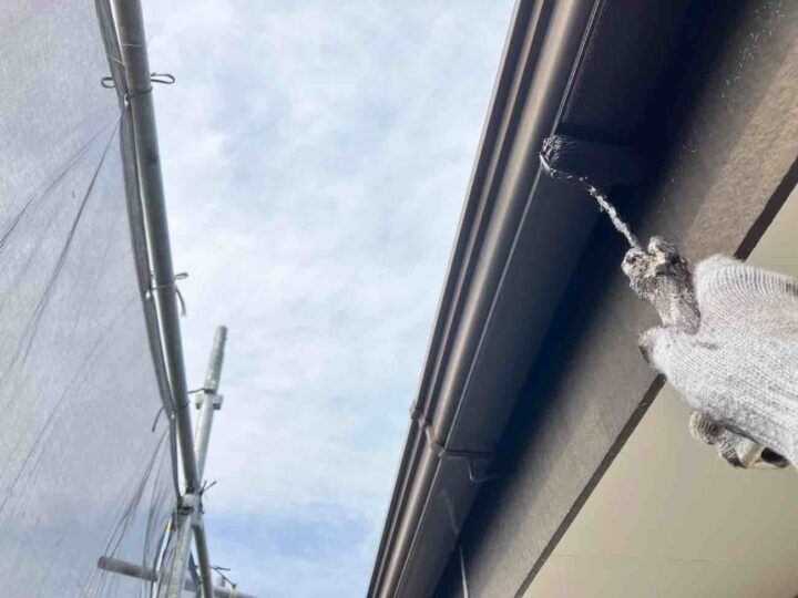 雨樋 上塗り1回目