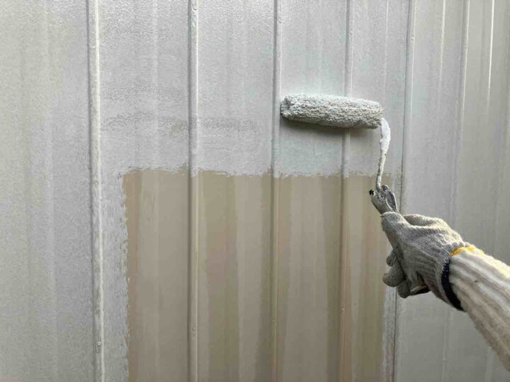 トタン壁 下塗り