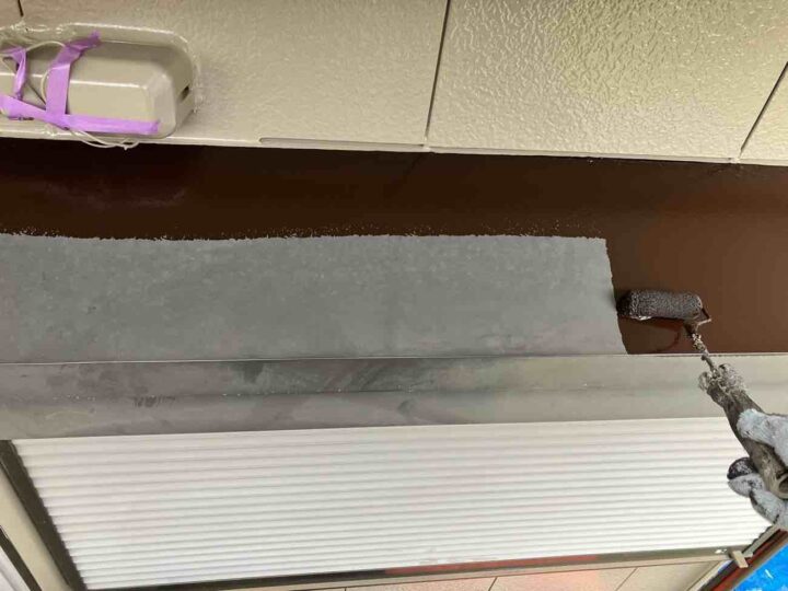 庇 上塗り1回目