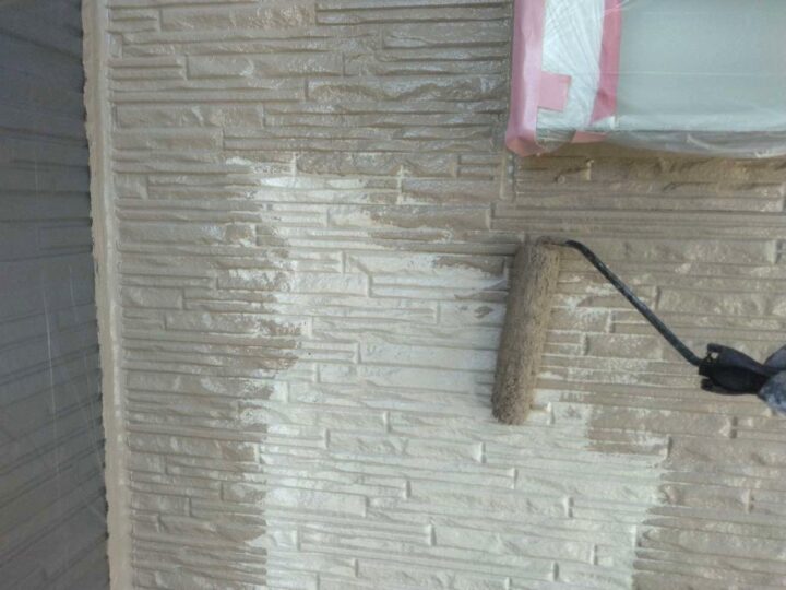 外壁塗装 色替え 中塗り