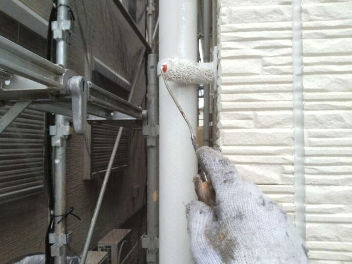 縦樋 上塗り1回目