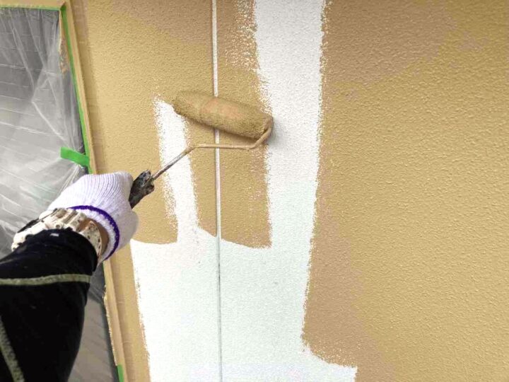 外壁塗装 中塗り