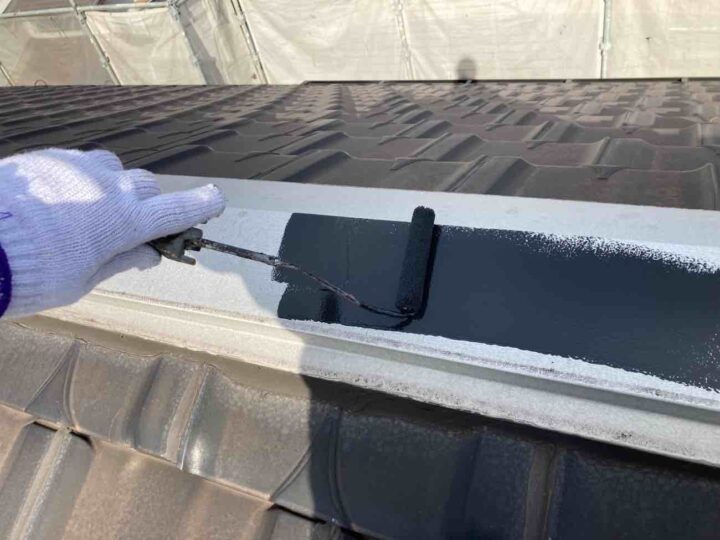 屋根板金 上塗り1回目