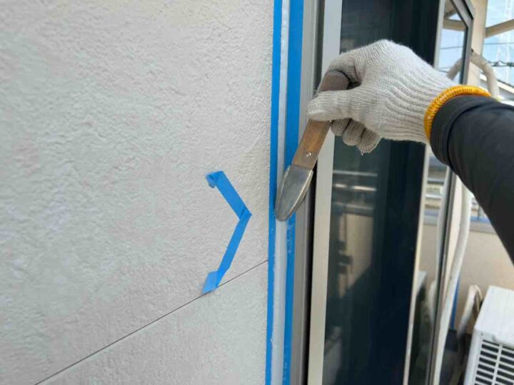 サッシ廻りシーリング(ヘラ仕上げ)