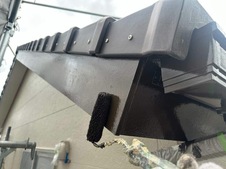 屋根 破風 上塗り2回目