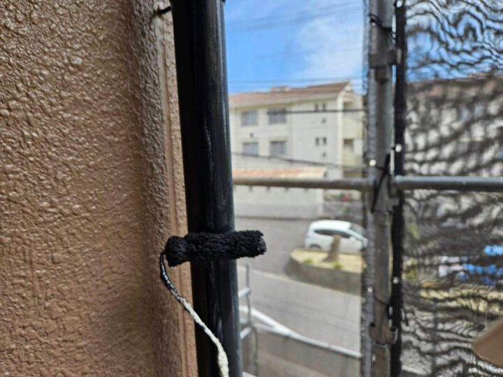 縦樋 上塗り1回目