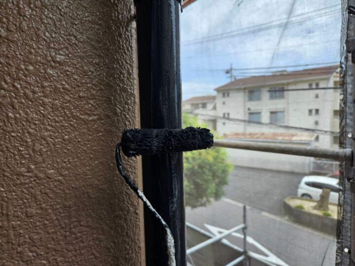 縦樋 上塗り2回目