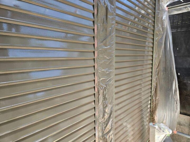 雨戸 上塗り1回目