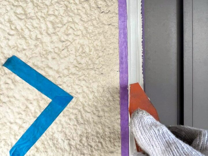 サッシ廻りシーリング(ヘラ仕上げ)