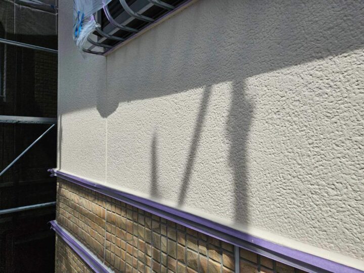外壁塗装 中塗り 施工後