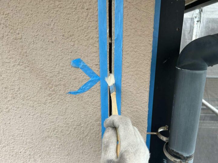 外壁 目地シーリング(プライマー塗布)