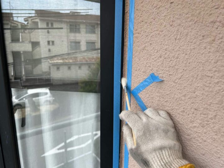 サッシ廻りシーリング (プライマー塗布)