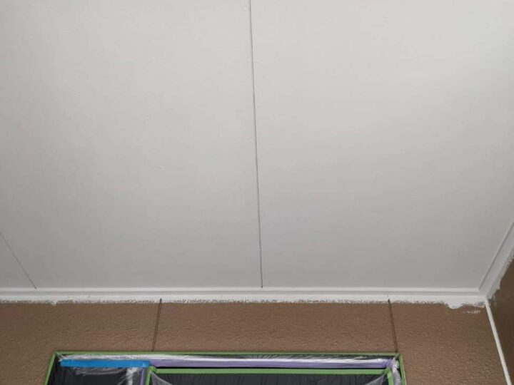 軒天 上塗り1回目 施工後