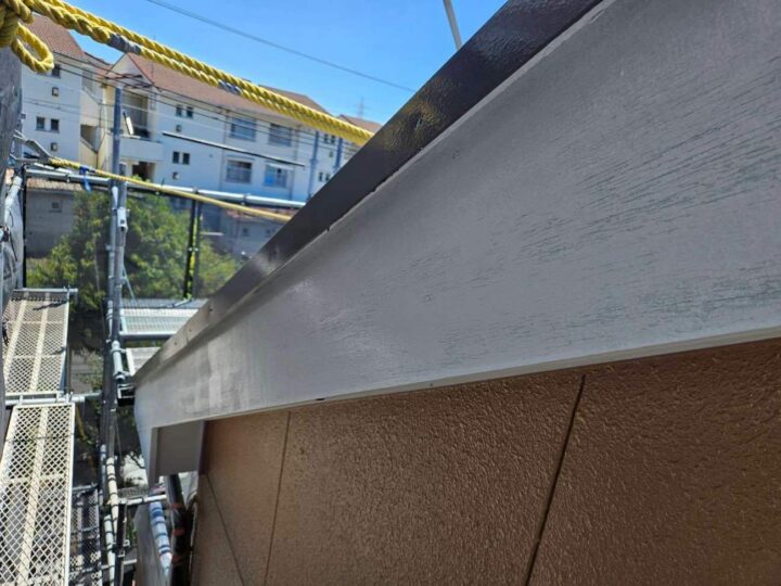 破風板 上塗り1回目 施工後