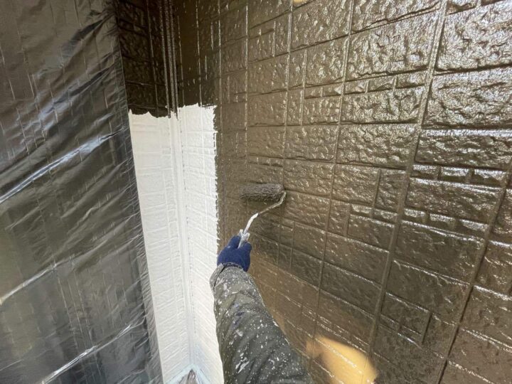 外壁塗装 色替え 中塗り