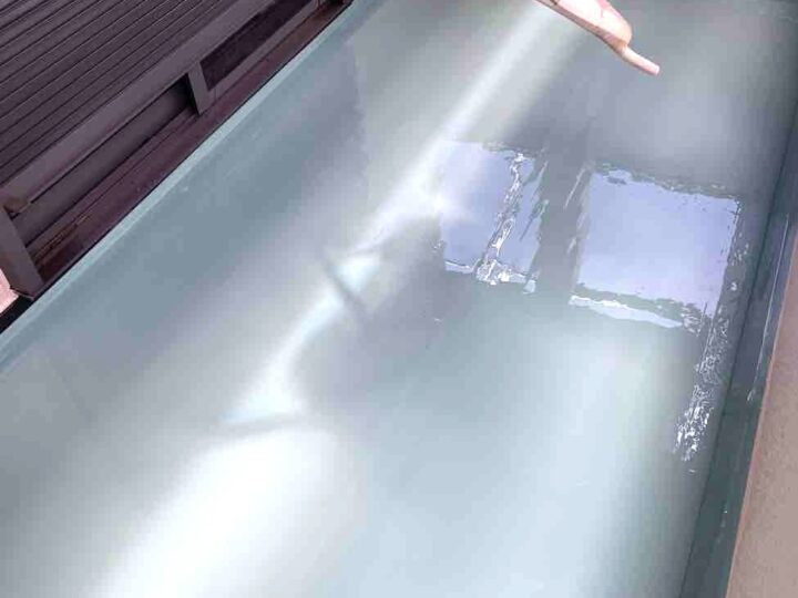 ベランダ防水 ウレタン塗布1回目