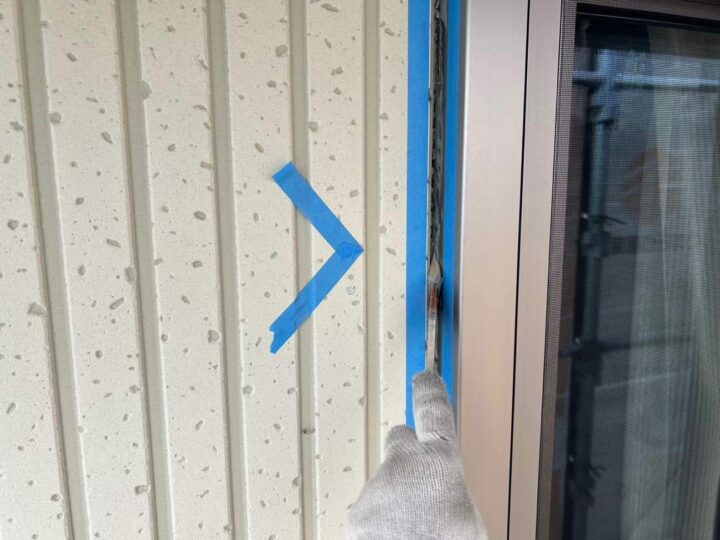 サッシ廻りシーリング (プライマー塗布)