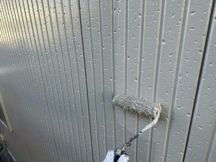 外壁塗装 中塗り