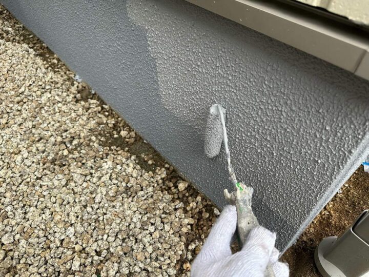 基礎巾木 上塗り2回目