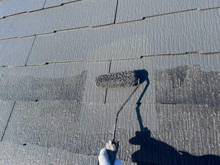 屋根塗装 中塗り