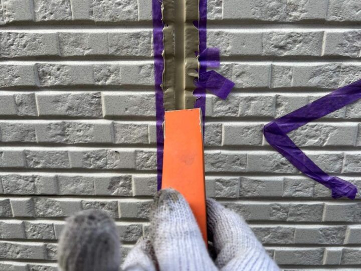 外壁 目地シーリング(ヘラ仕上げ)